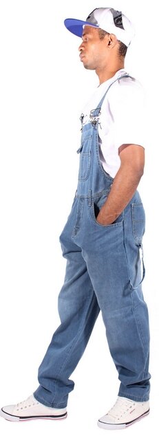 Un style unique : la salopette en jeans