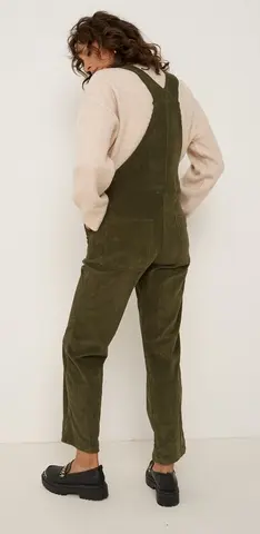 La mode salopette pour femme